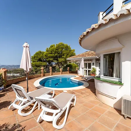 With Private Swimming Pool Villa *